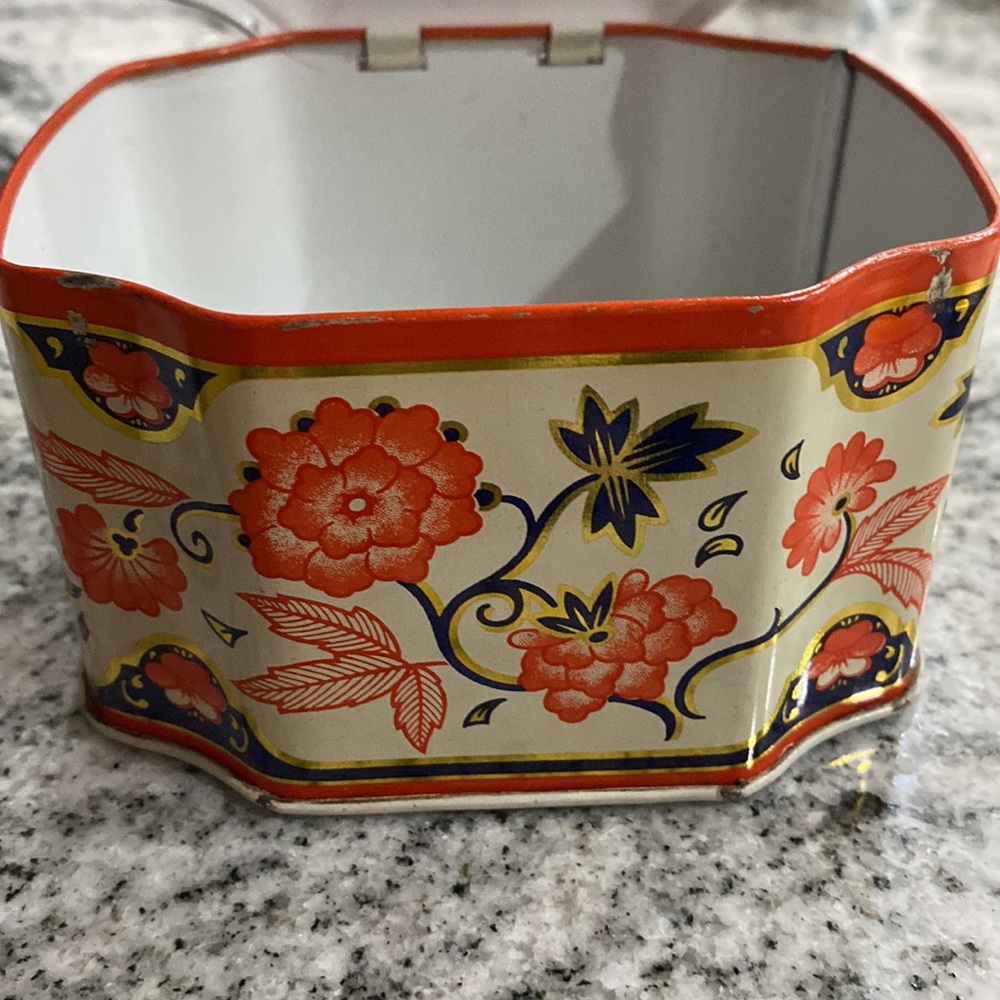 Vintage Baret Ware Floral Metal Tea Tin Octagon #166 England! - Picture 3 of 9